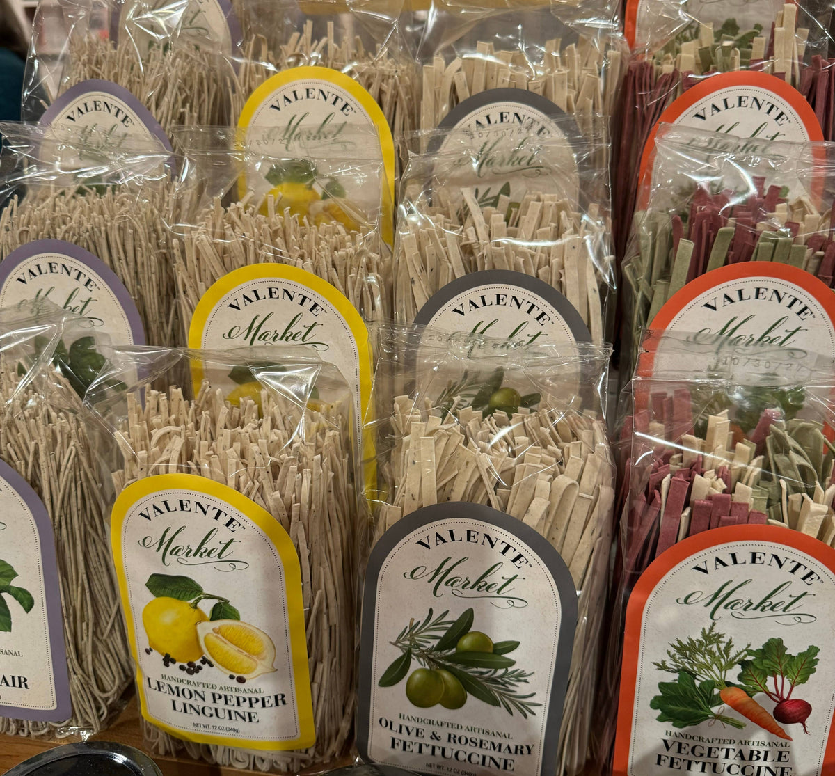Vino Rossa Fettuccine / Dry Pasta / Specialty Pasta