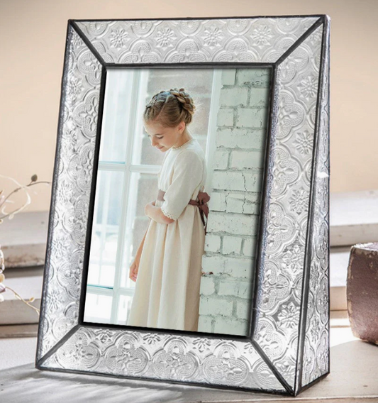 Vintage Glass Picture Frame 4 x 6 Vertical